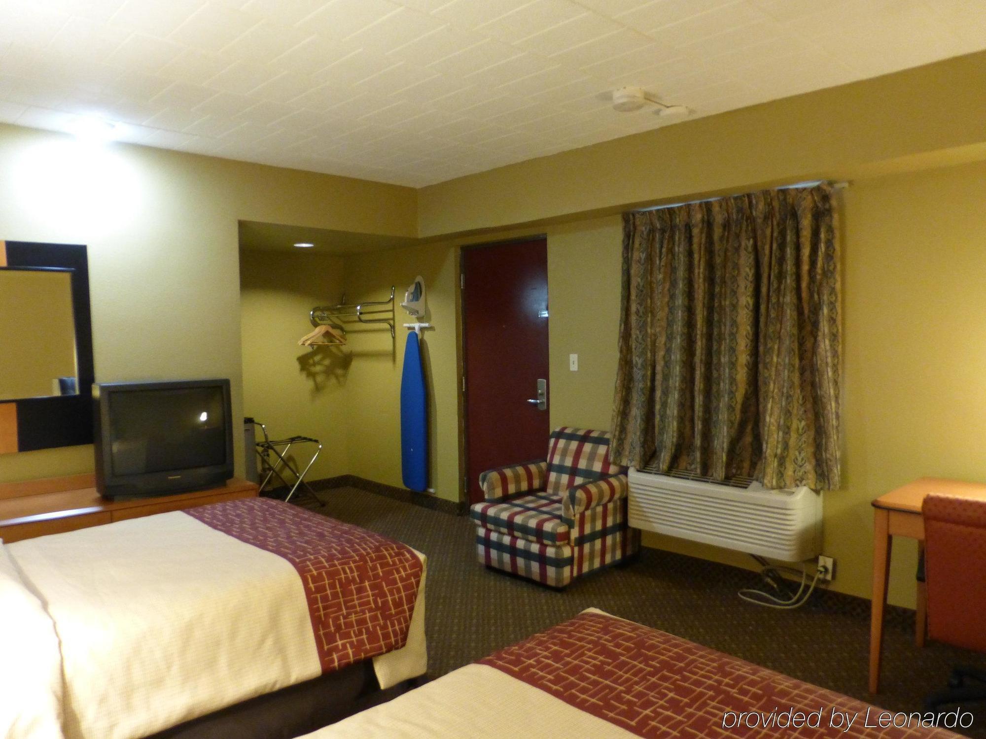 Red Roof Inn Baltimore Northwest Bagian luar foto